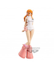 FIGURINE ONE PIECE NAMI EGG...